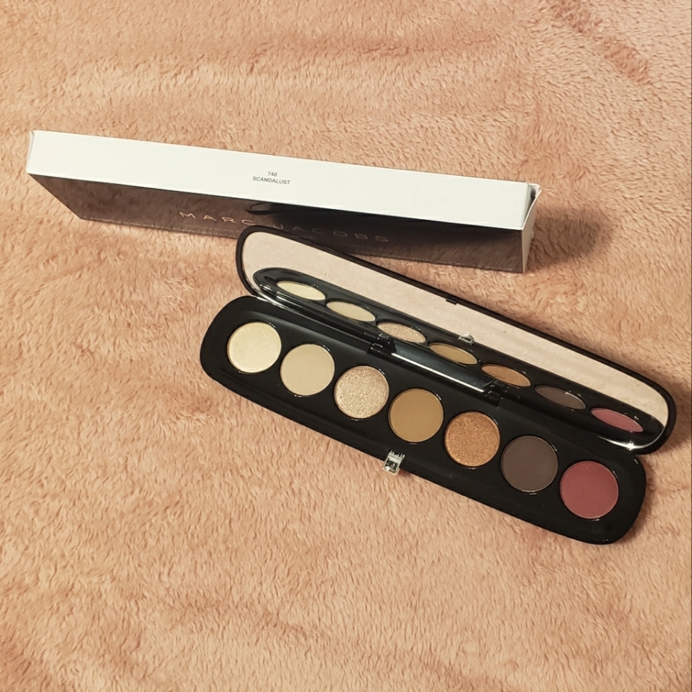 Authentic Marc Jacobs eyeshadow palette